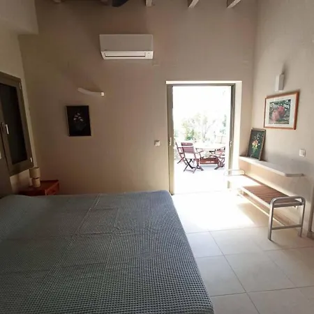 Eleni Sea Side House Near Town And شاطئ ميغالي أموس
