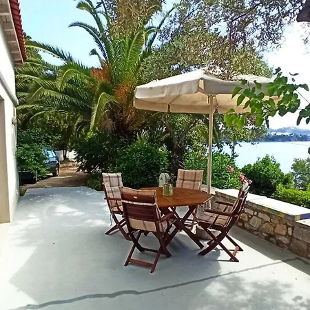 بيت للعطل Eleni Sea Side House Near Town And