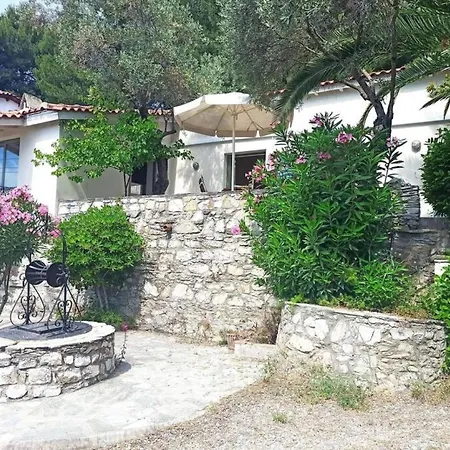 بيت للعطل Eleni Sea Side House Near Town And شاطئ ميغالي أموس