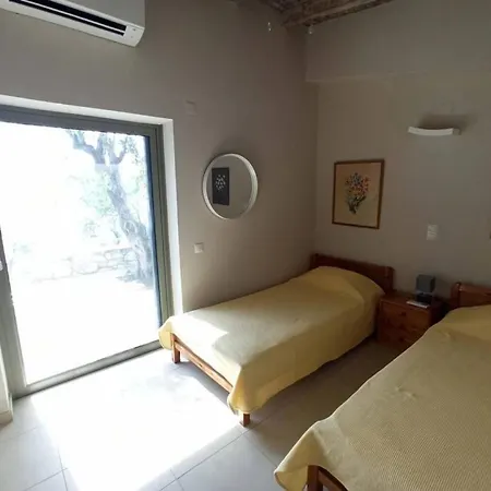 Eleni Sea Side House Near Town And