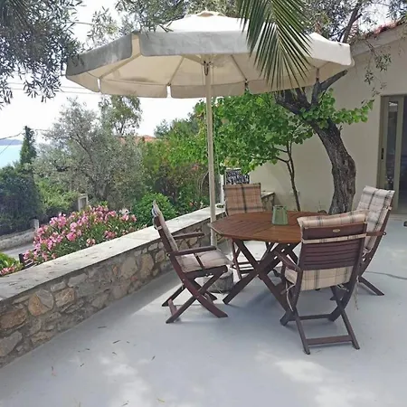 Eleni Sea Side House Near Town And